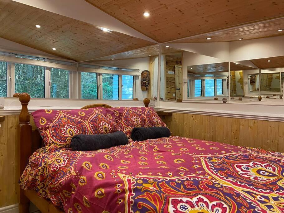 Cuckoo Cabin, Tyn Y Cwm Eglwys-Fach Εξωτερικό φωτογραφία